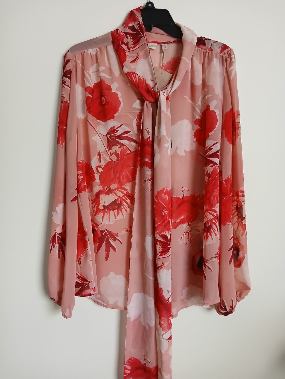 Eva Mendes New York & Co Blouse Pink Floral Tie Neck Size XL NWT